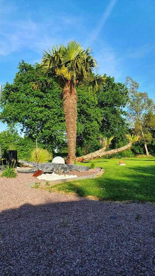 Le Coup De Foudre Bed and Breakfast Le Molay-Littry Exteriör bild