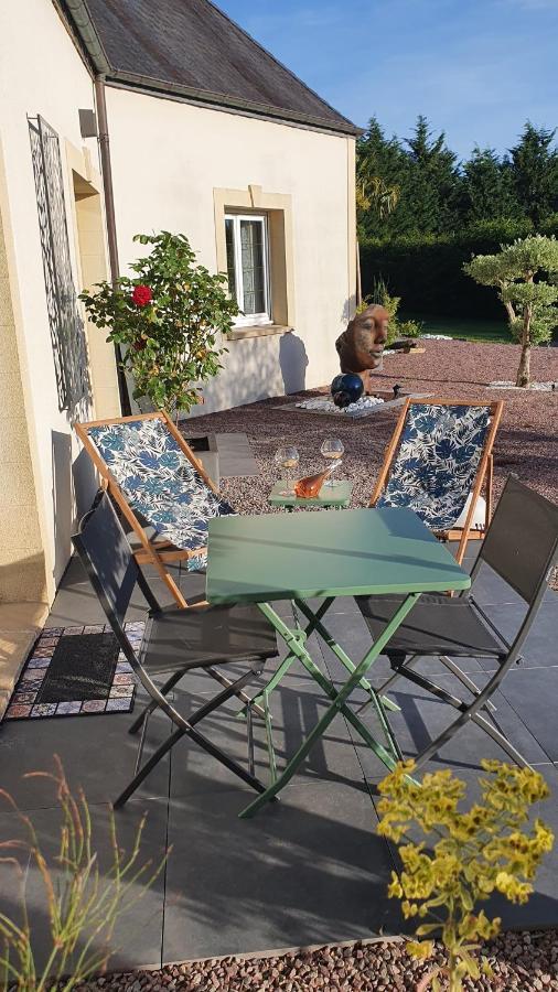 Le Coup De Foudre Bed and Breakfast Le Molay-Littry Exteriör bild